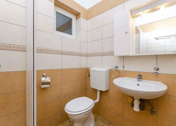 Апартаменты In With One-bedroom 4 *