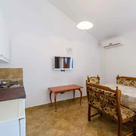 Apartment In Crikvenica With One-bedroom 4 *