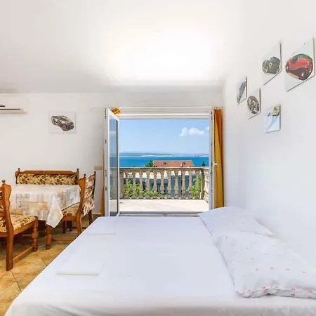 Apartmán In With One-bedroom 4 *